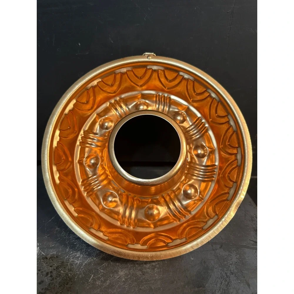 Vintage Copper Tone Aluminum‎ Bundt Cake Pan Ornate Fluted Ring Mold 8.5 Inch